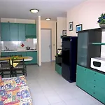 דירה Pine Wood *