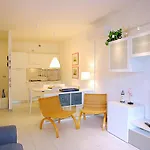 Apartament Pine Wood *
