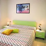 Apartament Pine Wood *
