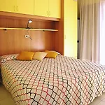 Pine Wood Apartament *