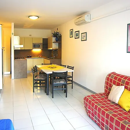 Pine Wood Apartment